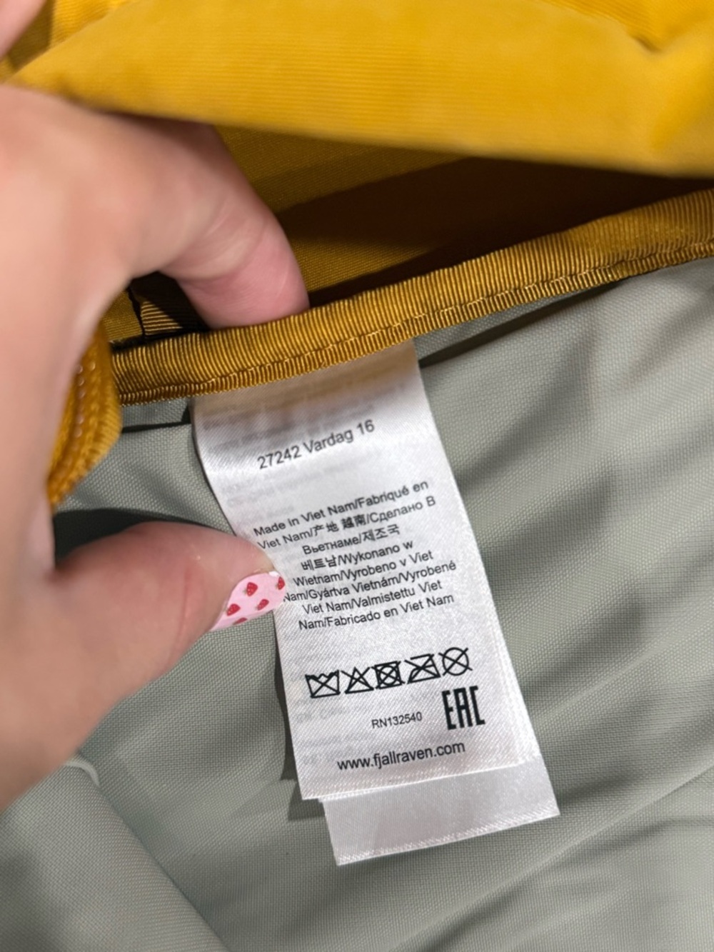 Fjallraven Kanken Vardag Acorn 16L Backpack - Picture 10 of 10
